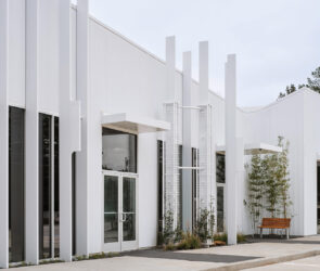Promenade Building in Houston designed to withstand heat